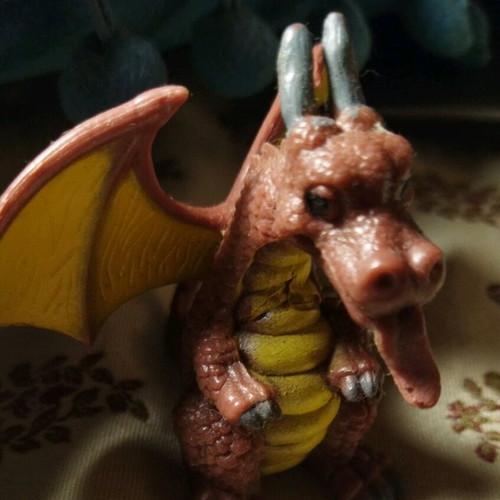 Red Dragon Figure like new