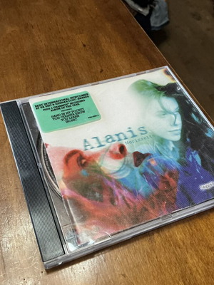 Alanis Morissette Jagged Little Pill CD like new, rock