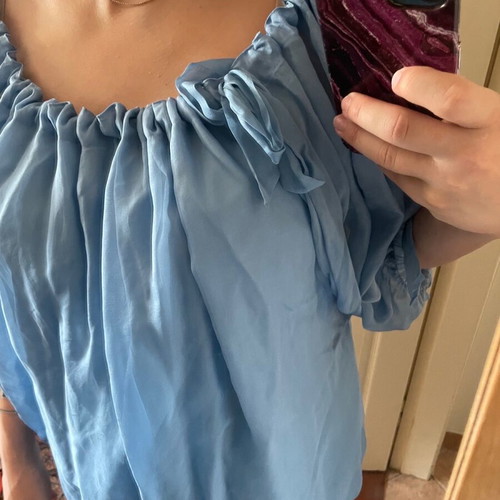 Blue blouse like new, size M, office wear