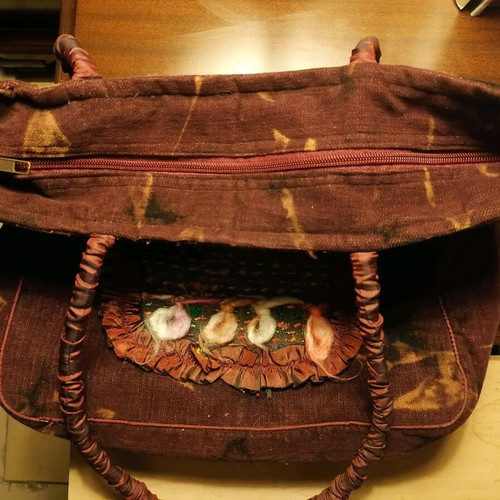 Handmade shoulder bag like new, red