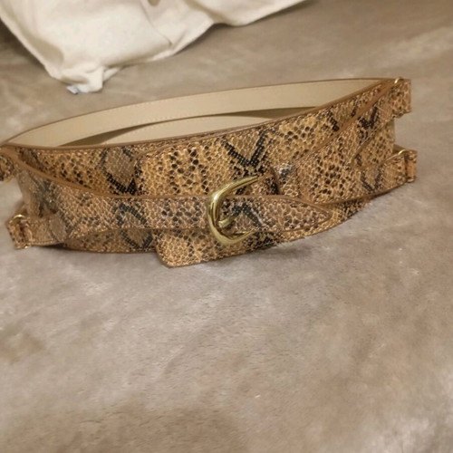 Belt like new, adjustable, black and beige