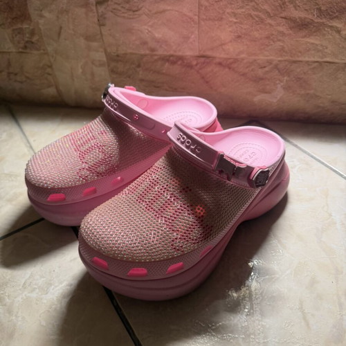 Crocs Juicy Couture collaboration pink clogs with rhinestones size 38 new