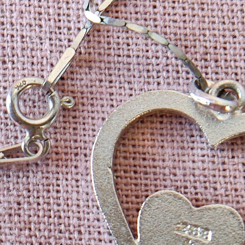 Silver necklace 925 with heart pendant, like new