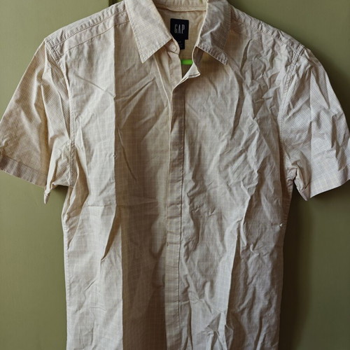 Gap shirt used, size M