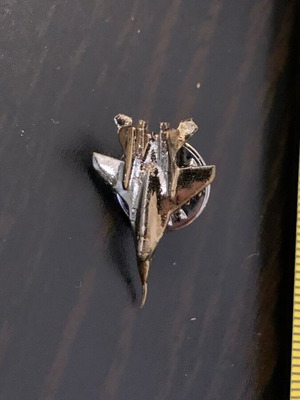 Airplane pins used