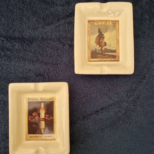Dewars ashtray set used