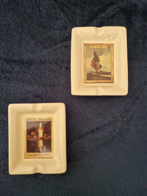 Dewars ashtray set used