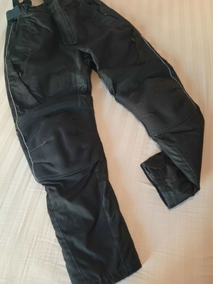 Cordura motorcycle pants with knee protectors and suspenders