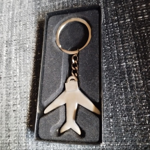 Airplane keychain new, silver