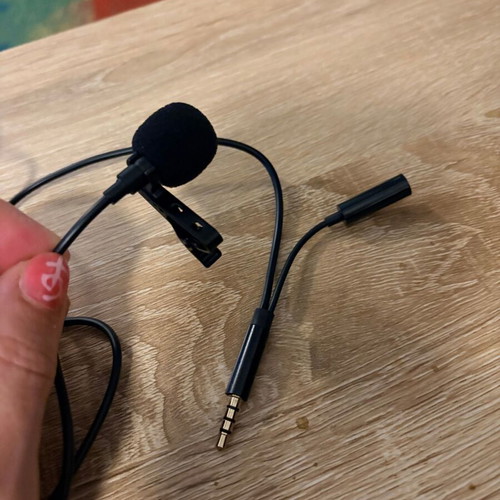 Lavalier microphone like new with splitter for smartphone and laptop