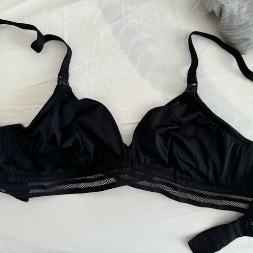 Oysho nursing bra black like new, size XS