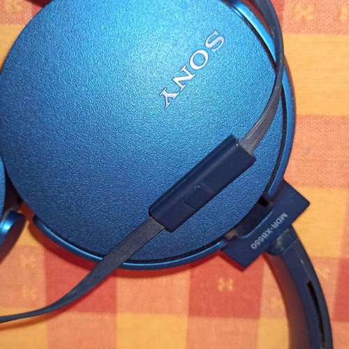 Sony μπλε ενσύρματα ακουστικά μεταχειρισμένα με πρόβλημα λειτουργίας