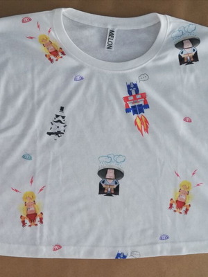 Crop top women's S like new, white with comic print