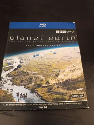Planet Earth The Complete Series Blu-Ray used, 5 disc set