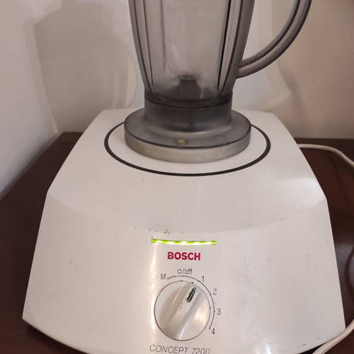 Κουζινομηχανή Bosch Concept 7200 Electronic MUM μεταχειρισμένη με Inox κάδο και εξαρτήματα
