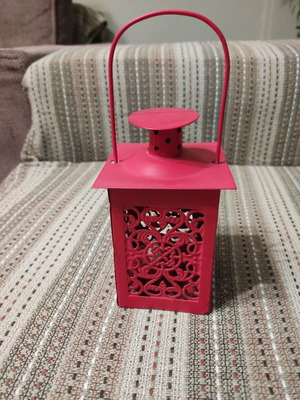 Metal lantern, red