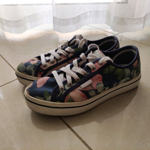 Pepe Jeans sneakers floral print used, size 39