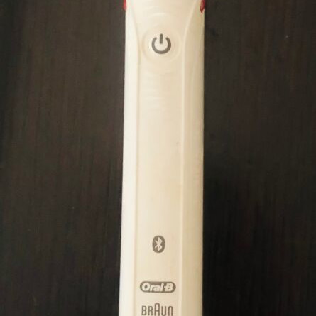 Oral-B Smart 4 4500S Special Edition electric toothbrush