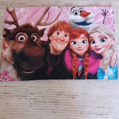 Elsa and Anna Duvet Cover Set like new, 140x200 cm, pillowcase 70x90 cm
