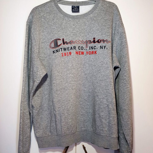 Champion men's sweatshirt light gray size L like new