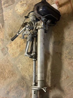 Εξωλέμβια μηχανή μεταχειρισμένη