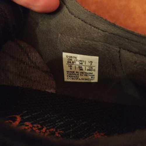 Asics Fujispeed athletic shoes like new, size 38, multicolor