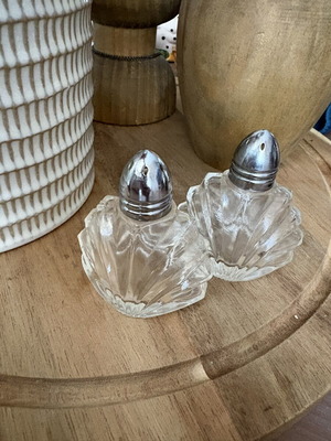 Vintage clear glass salt and pepper shakers