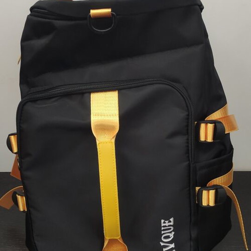 Barrel backpack, black and yellow
