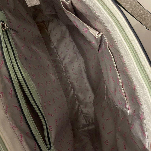 Axel shoulder bag used, mint color with large capacity