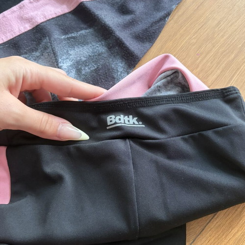 BodyTalk girls' sports set like new, black and pink
