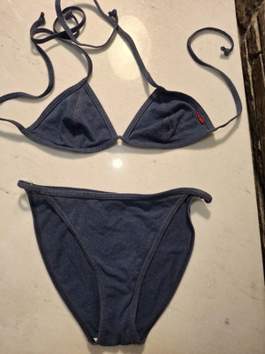 Blue bikini top and bottom new, sizes small and medium
