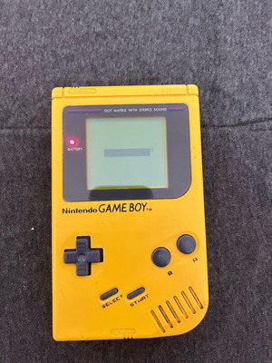 Gameboy DMG-01 μεταχειρισμένο με γρατζουνιές στην οθόνη