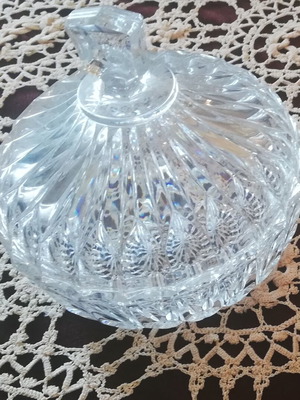 Crystal fondue pot with lid like new