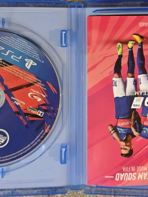 FIFA Bundle PS4 games like new