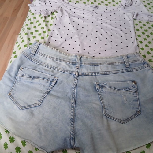 Women's white and turquoise outfit like new