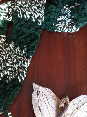 Handmade knitted scarf green new, extra warm