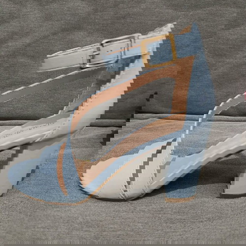 Πέδιλα γαλάζια νούμερο 37 σαν καινούργια με χοντρό τακούνι