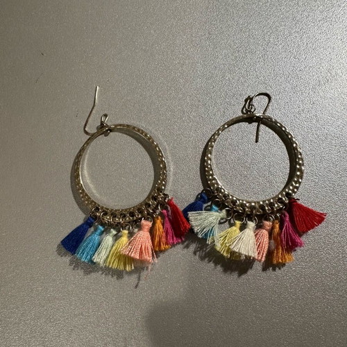 American Eagle hoop earrings with tassels like new, multicolor