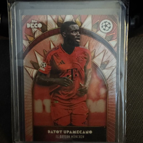 Dayot Upamecano Topps card new