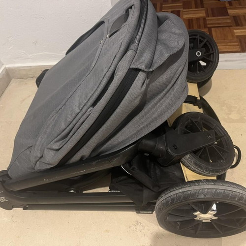 Bebe Stars Nammos stroller used with minor frame wear