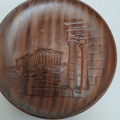 Round frame used, Acropolis theme