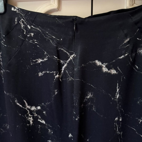 Zara midi satin skirt with marble print, like new, black, size L