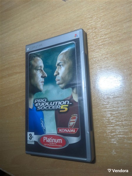 Pro Evolution Soccer 5 (PSP)