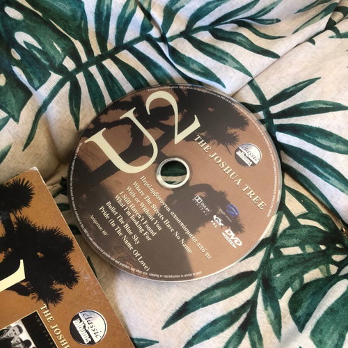 U2 DVD like new