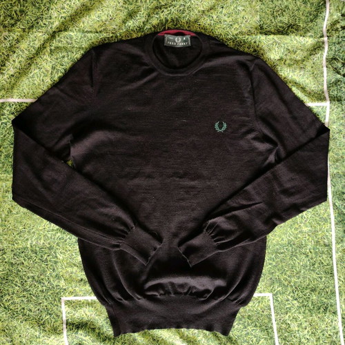 Fred Perry wool sweater like new, size M, black