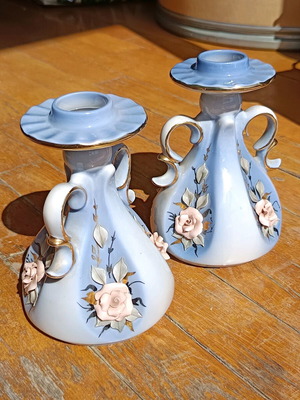 Pair of vintage ceramic candlesticks with embossed flowers and gold details new