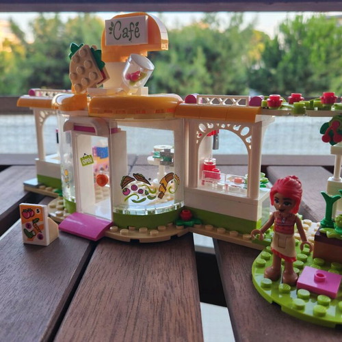 Lego Friends Heartlake City Organic Café used, incomplete set
