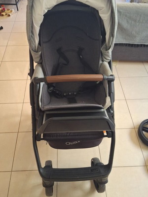 Quax Avenue Trio Chevron Grey stroller set like new with accessories