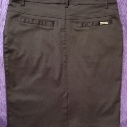 Women's skirt black XL like new