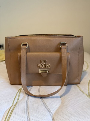 Moschino tote bag like new, tabac color with pockets